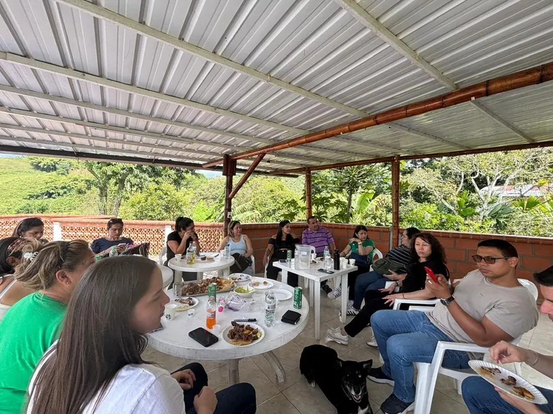 Funcionarios en una jornada de bienestar al aire libre