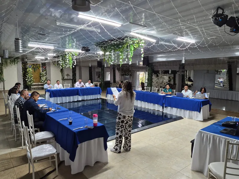 Taller con participantes en una jornada